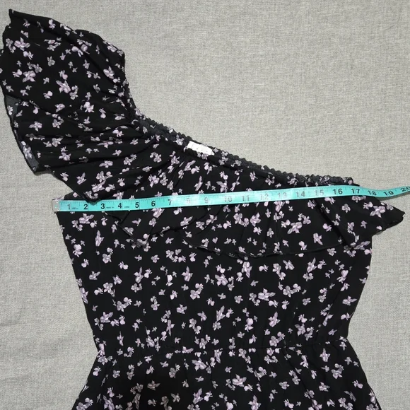 LEITH Floral One Shoulder Ruffle Asymmetric Hem Dress Black Lavender Size Medium - Picture 9 of 15